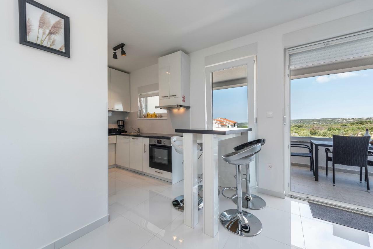 Adris 2 Luxury Modern Apartment With A Pool Novalja Buitenkant foto