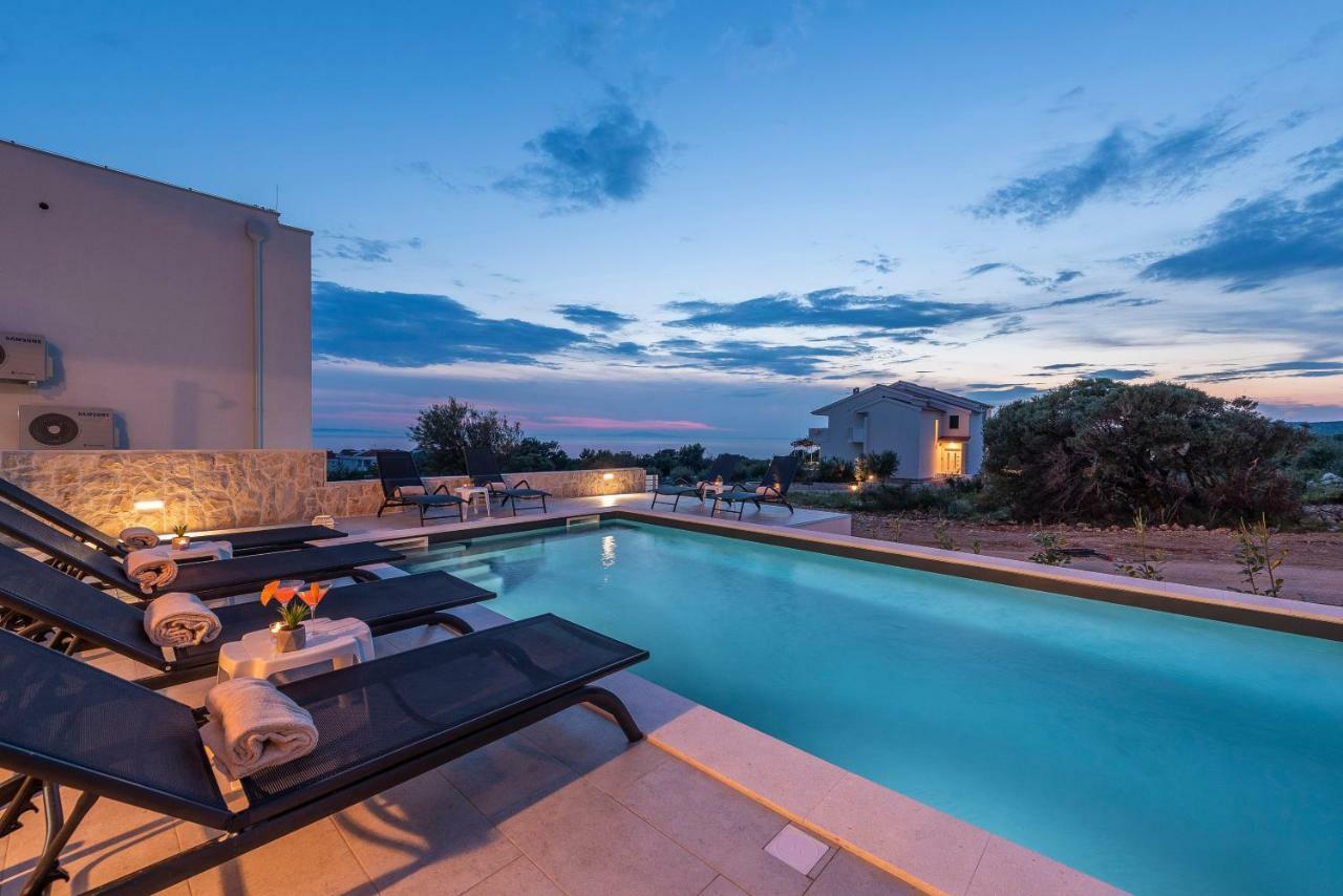 Adris 2 Luxury Modern Apartment With A Pool Novalja Buitenkant foto