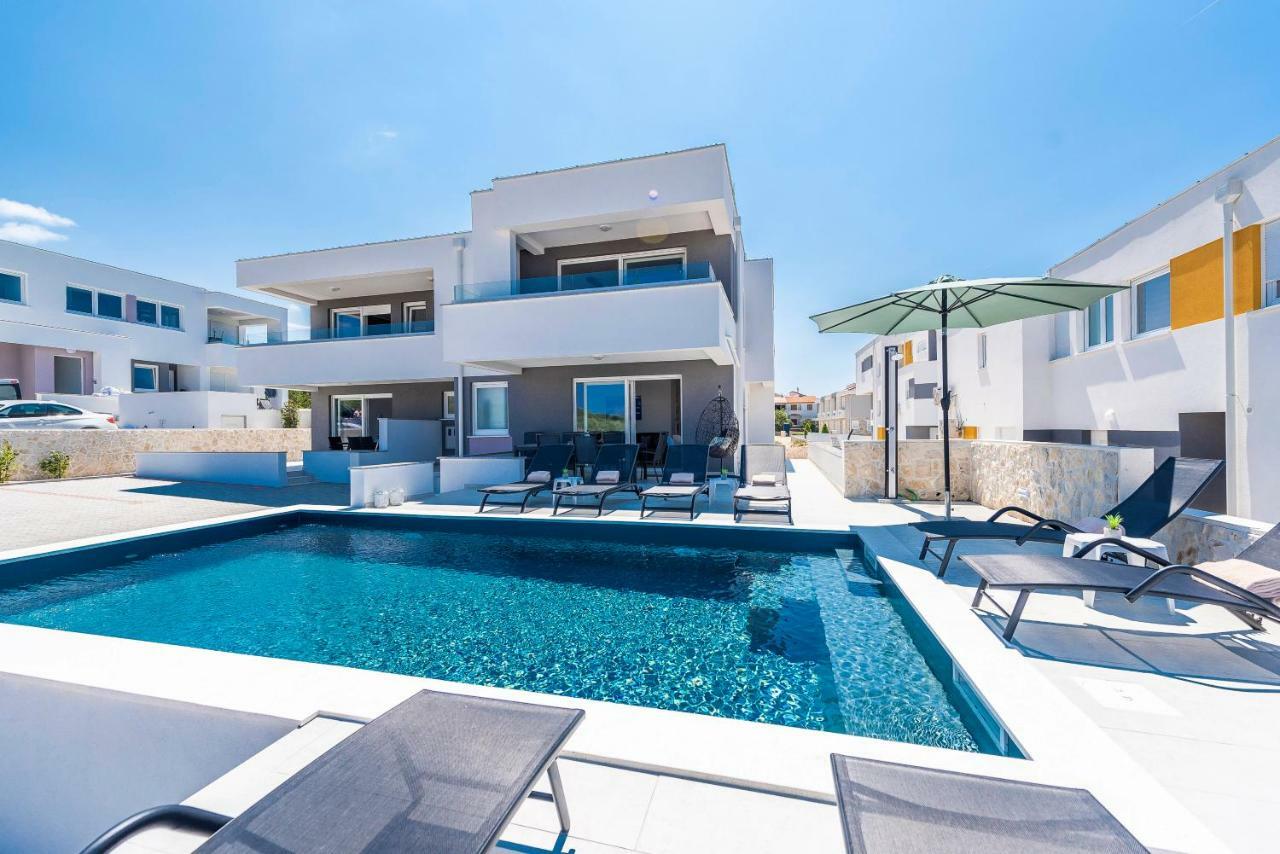 Adris 2 Luxury Modern Apartment With A Pool Novalja Buitenkant foto